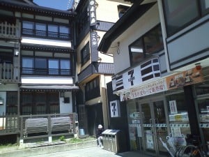 地域ごとに違った専門家が任意売却相談にのっています。